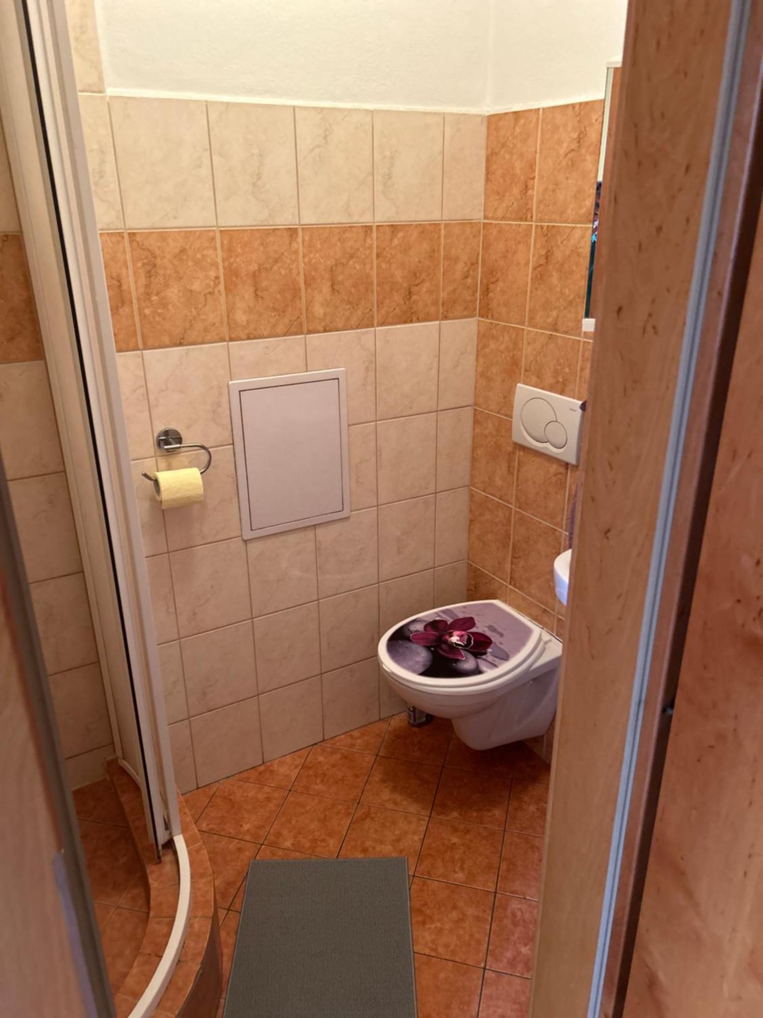 Plaza De Luxe Apartment Братислава Екстериор снимка